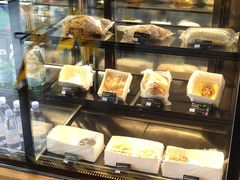 面包甜点陈列柜-星巴克(深圳龙岗摩尔城店)
