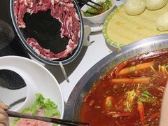 -茅草房·河畔园林火锅