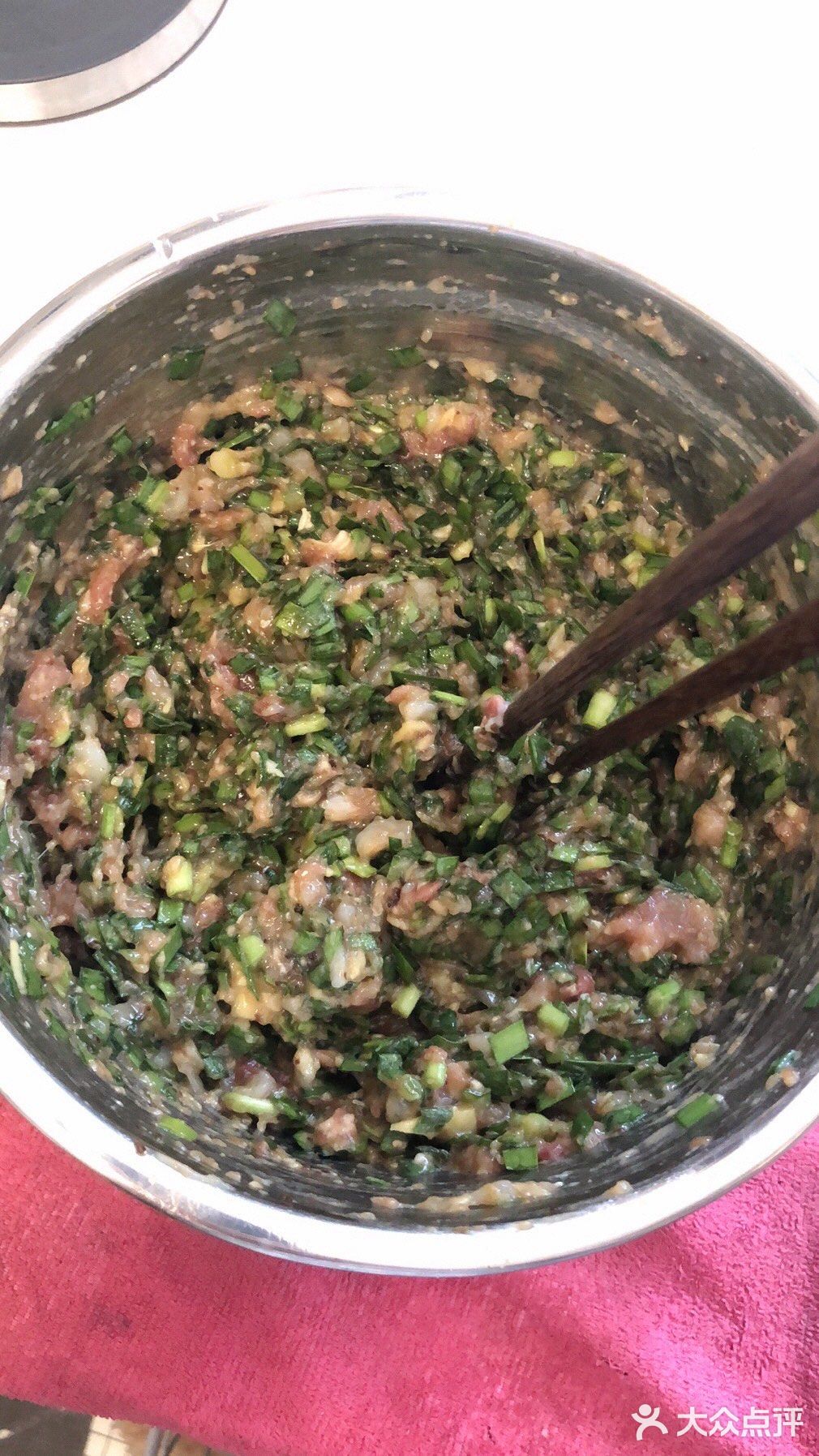韭菜猪肉香菇虾仁馄饨