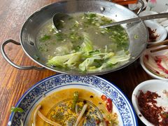 -杨三娘跷脚牛肉(羊子山西路店)