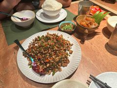 黑三剁-浩海火燒雲傣家菜(芮欧百货店)