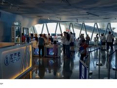 -广州塔卢特斯法国旋转餐厅