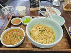 -蟹上黄·蟹黄面·江南糖水(人民广场店)