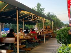 -皇冠自酿啤酒坊(中国红街5号楼店)