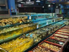 -渔人湾码头海鲜市场负二楼