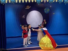 -小门牙好性格托育(北外滩中心)