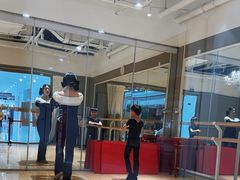 -炫艺舞蹈培训中心(枫尚奥特莱斯店)