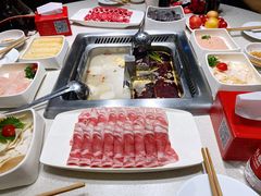 -海底捞火锅鲜切牛肉主题店(长寿路店)