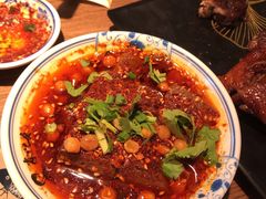 -肖四女乐山跷脚牛肉(世博源店)