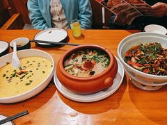 -老滇山寨•云南特色菜•地方菜•民族风情歌舞表演(金碧店)