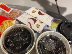 -麦当劳(展览馆店)