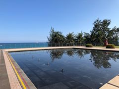 -亚龙湾中心广场