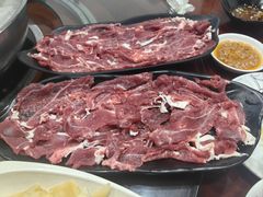 -闽粤一牛潮汕牛肉火锅