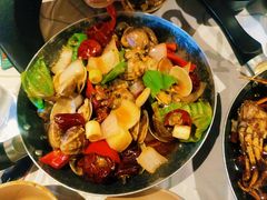 -巴厘龙虾·榜首油焖大虾(音乐学院·沿江酒馆店)