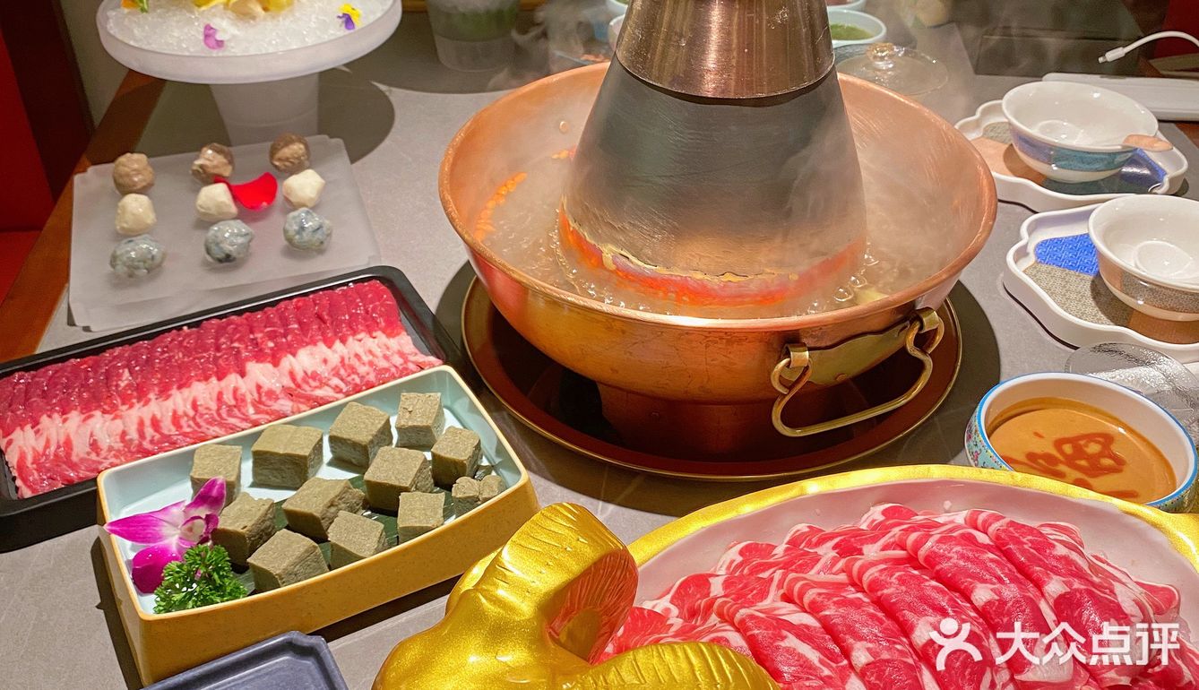 深圳探店｜在深圳四合院吃老北京铜火锅