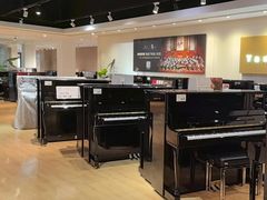 -柏斯音乐艺术中心·钢琴·吉他(上音店)