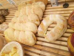 -焙丽拾光(麦凯乐直营店)