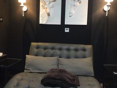-极光点播影院(天一广场国购店)