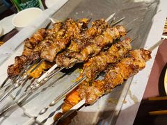 -三个大叔烤羊肉串·歌手驻唱·碳烤鲜肉(西三旗店)