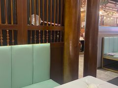 -阿瓦山寨·湘菜现炒·剁椒鱼头王(咸阳总店)