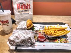 -The Habit Burger Grill 哈比特汉堡(爱琴海店)