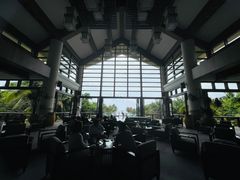 -亚龙湾喜来登·美景台大堂吧