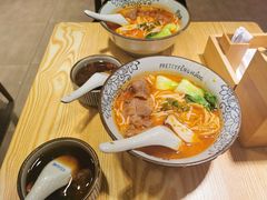 -俏凤凰(美林M·LIVE天地东座店)