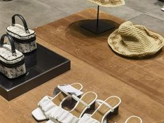-URBAN REVIVO(西安Momopark店)