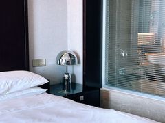 -上海龙之梦万丽酒店