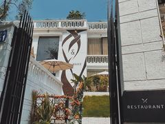 -Mark&Mars Restaurant