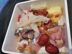 -马家斑.鲜鱼火锅(松湖万科店)