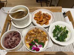 -臻儿屿月子会所(茶山店)