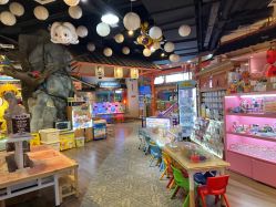 -卡通尼乐园(新达汇三林店)