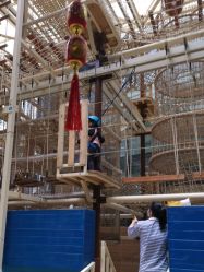 -PIPIKINGDOM皮皮王国欢乐号(欢乐海岸购物中心店)