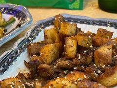 -维吾尔餐厅(宜山路店)