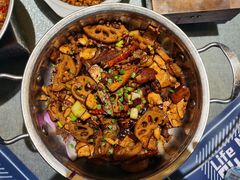 程氏卤味下锅-鑫小城故事·藕汤·家常菜(台北一路总店)