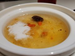 缤纷雪燕浸桃胶-川越泰火锅(吉利大厦店)