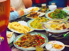 -黑龙江美食城(三角公园店)