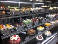 -85度C(生甜甜圈研究工坊·上海局门店)