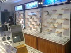 -MiRi眼镜·蔡司·星趣控·尼康控优点视觉合作店(南京东路店)