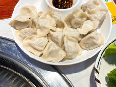 -雪乡人家东北菜·铁锅炖一切(高斯路店)