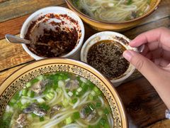 -正宗李家土鸡米线店