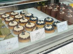 -UNI UNI(环亚凯瑟琳店)