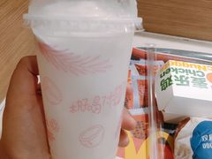 -麦当劳(轻轨曹杨路店)