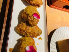 -蜜桃餐厅·伴山(湖滨商业街店)