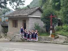 -高荡千年布依古寨旅游景区