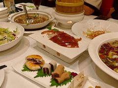 -贝勒爷·酥不腻烤鸭