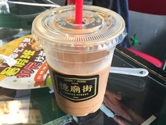 鸳鸯奶茶-憶廟街 X 沙角邨(太古城店)