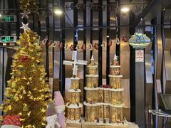 -亚洲国际大酒店·云顶阁旋转自助餐厅