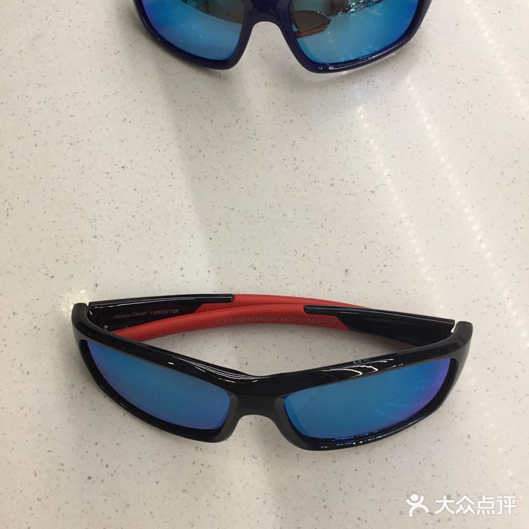 春暖花开 阳光明媚️ 儿童男款 运动系列太阳镜上新咯